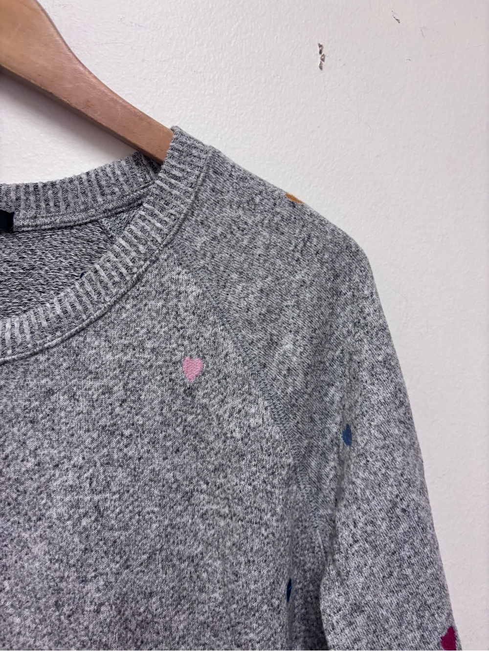Rails Mika Heart Embroidery Sweatshirt - Picture 5 of 12